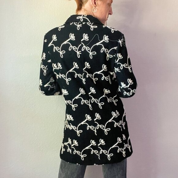 Y2K Style Focus by Shani Floral Embroidered Wool Blend Black Coat - Picture 4 of 6